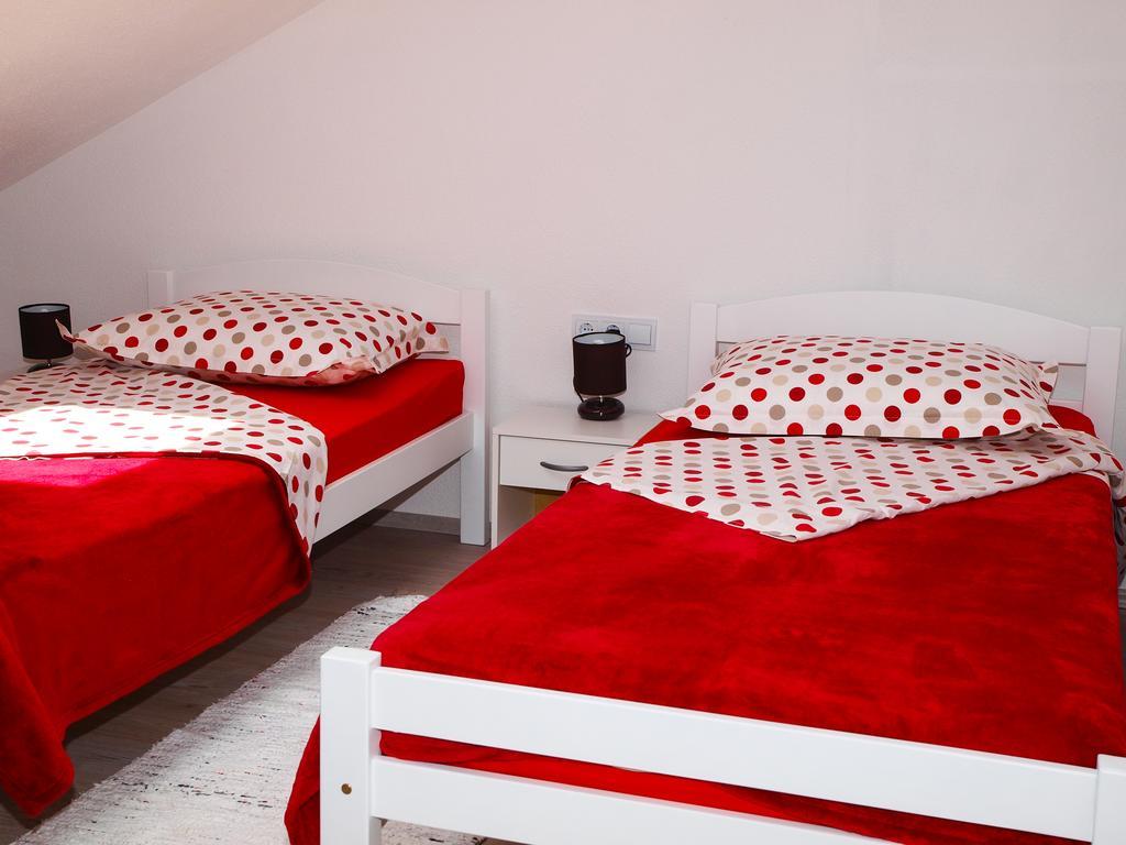 Apartments House Durdica Bol Zimmer foto